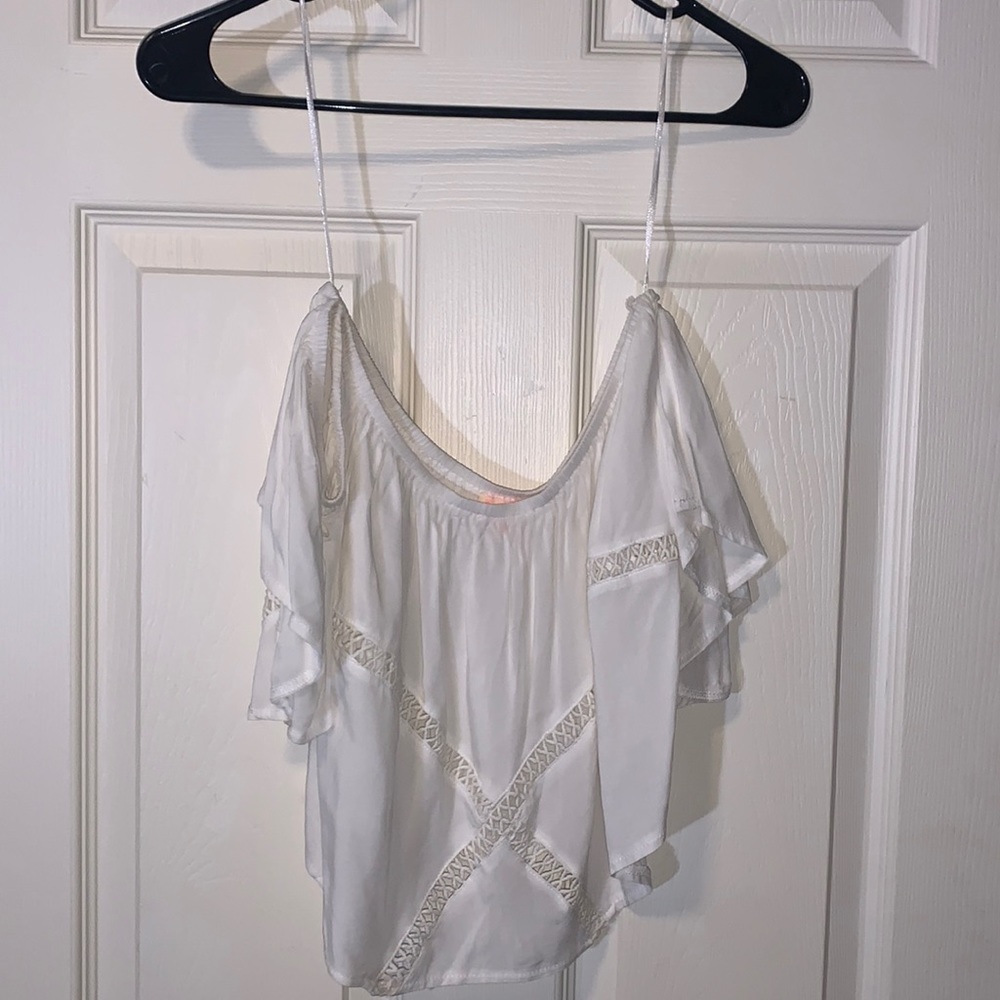 Solaris Style White off the shoulder with sleeves